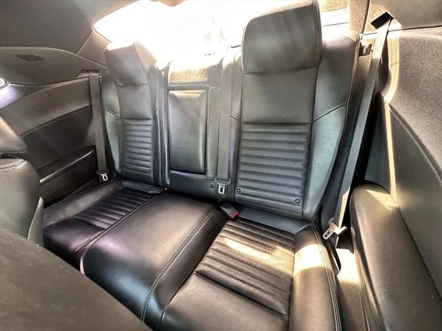 2011 Dodge Challenger Base