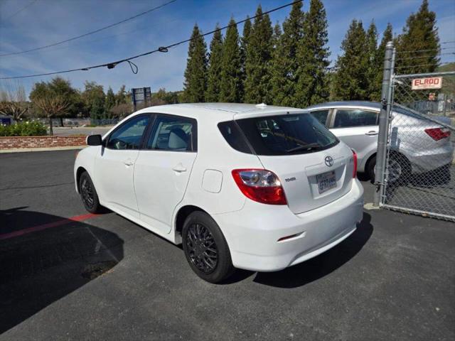 2009 Toyota Matrix Base