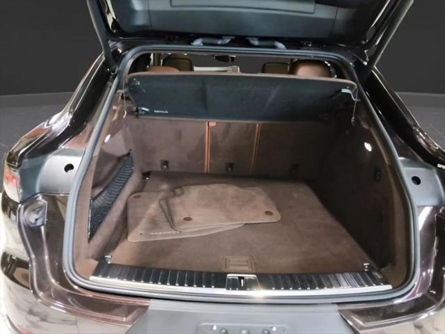 2023 Porsche Cayenne Base