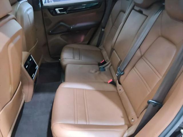 2023 Porsche Cayenne Base