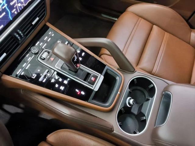 2023 Porsche Cayenne Base