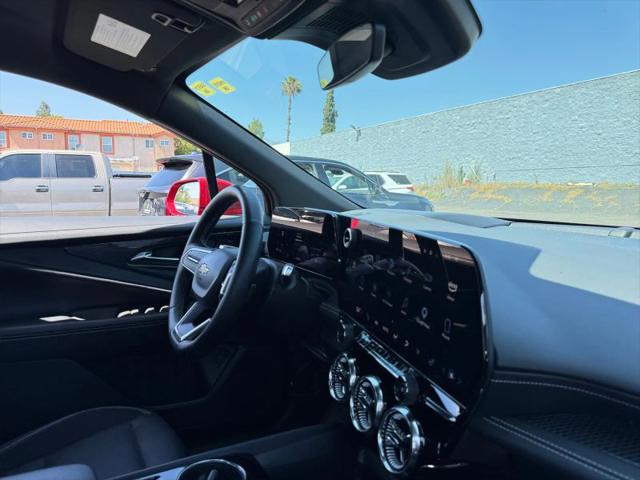 2024 Chevrolet V Blazer eAWD 2LT