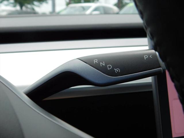2021 Tesla Model 3 Standard Range Plus Rear-Wheel Drive