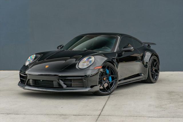 2022 Porsche 911 Carrera 4 GTS
