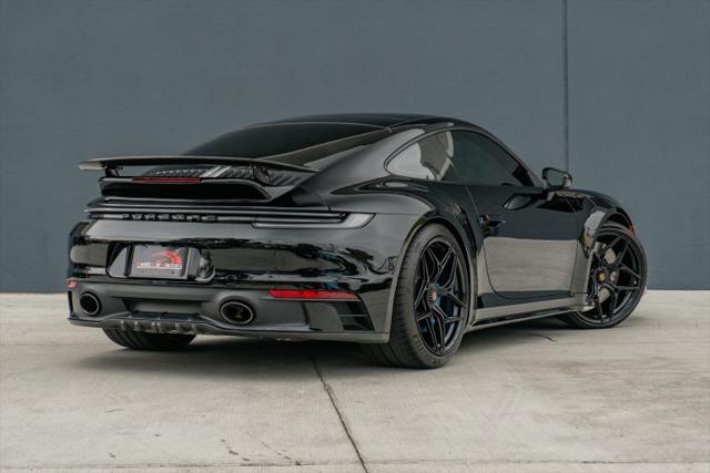 2022 Porsche 911 Carrera 4 GTS