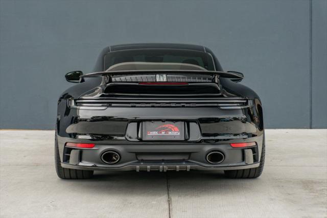 2022 Porsche 911 Carrera 4 GTS