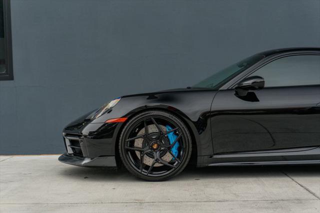 2022 Porsche 911 Carrera 4 GTS