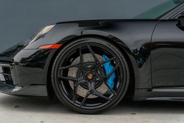 2022 Porsche 911 Carrera 4 GTS