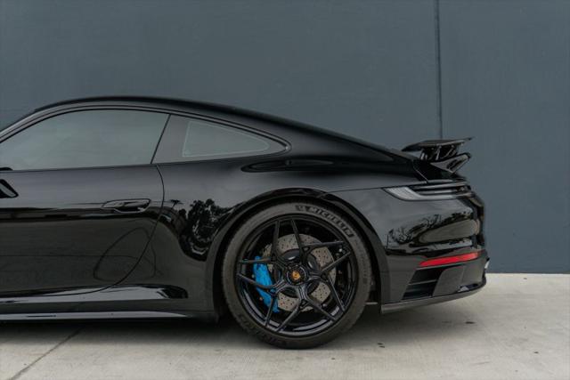 2022 Porsche 911 Carrera 4 GTS