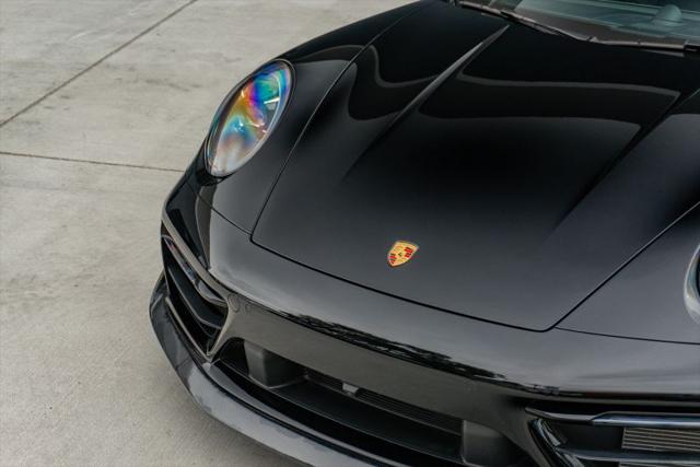 2022 Porsche 911 Carrera 4 GTS