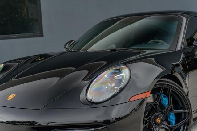 2022 Porsche 911 Carrera 4 GTS