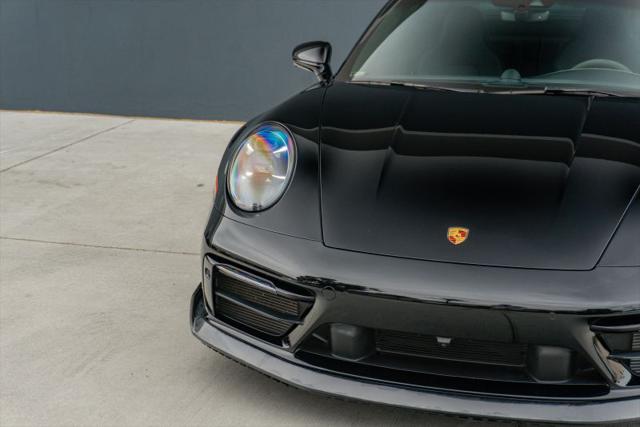 2022 Porsche 911 Carrera 4 GTS
