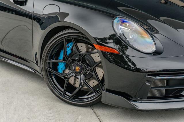 2022 Porsche 911 Carrera 4 GTS
