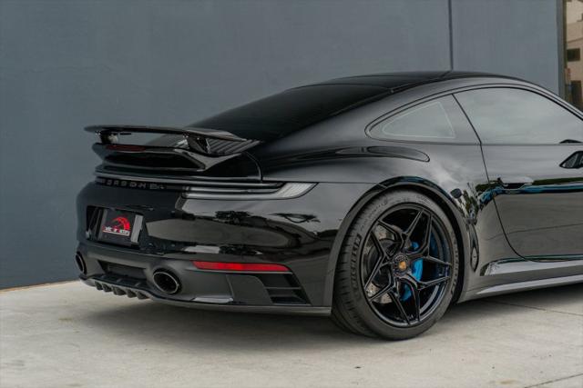 2022 Porsche 911 Carrera 4 GTS