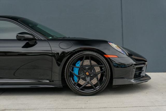2022 Porsche 911 Carrera 4 GTS