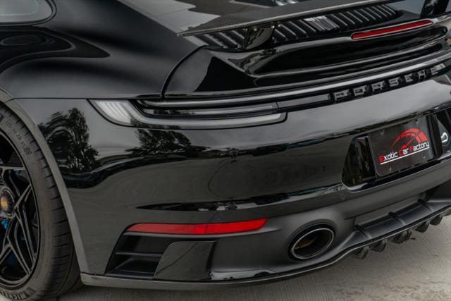 2022 Porsche 911 Carrera 4 GTS