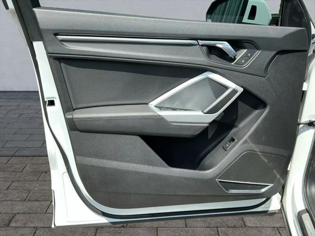 2021 Audi Q3 Premium Plus 45 TFSI S line quattro Tiptronic