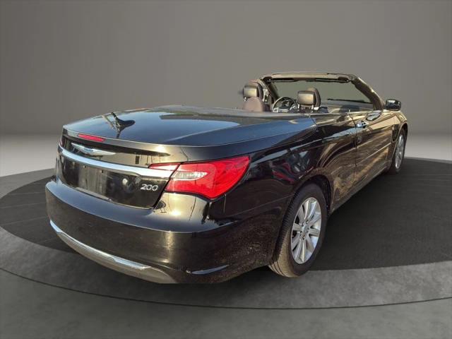 2013 Chrysler 200 Touring