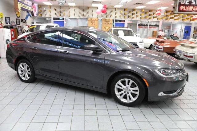 2016 Chrysler 200 Limited