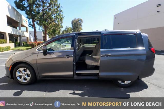 2017 Chrysler Pacifica LX