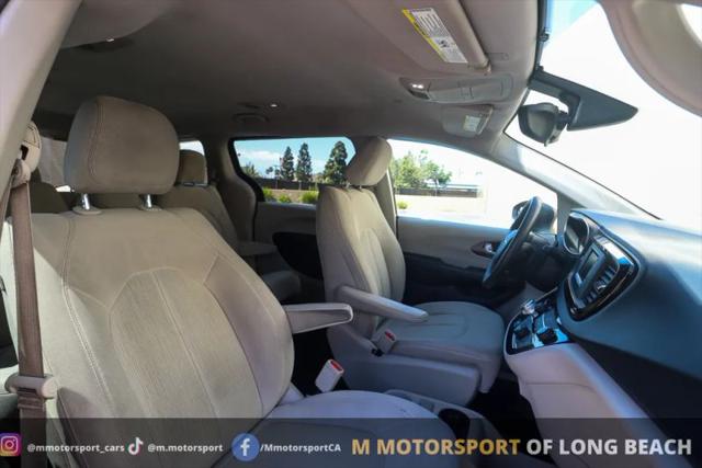 2017 Chrysler Pacifica LX