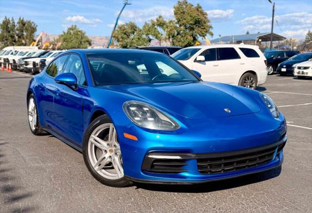 2017 Porsche Panamera 4