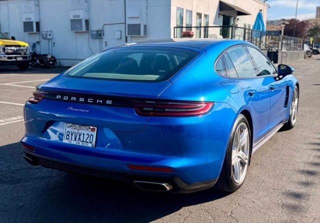 2017 Porsche Panamera 4