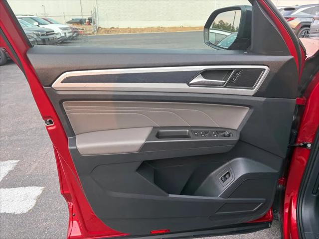 2023 Volkswagen Atlas 3.6L V6 SEL R-Line Black