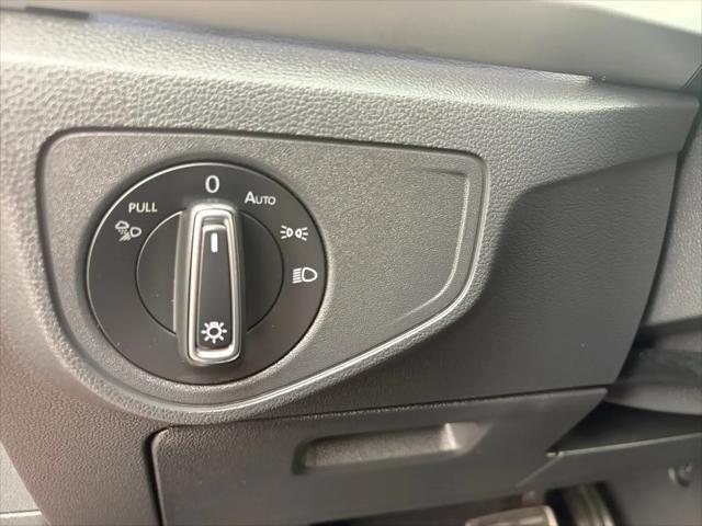 2023 Volkswagen Atlas 3.6L V6 SEL R-Line Black
