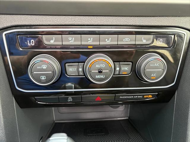 2023 Volkswagen Atlas 3.6L V6 SEL R-Line Black