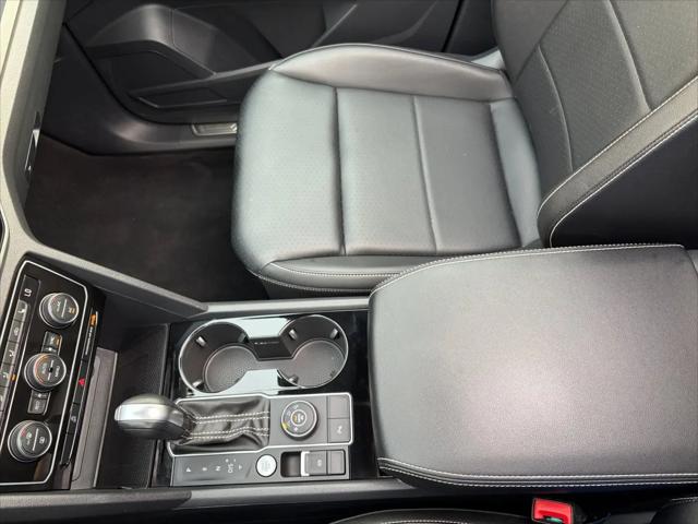 2023 Volkswagen Atlas 3.6L V6 SEL R-Line Black