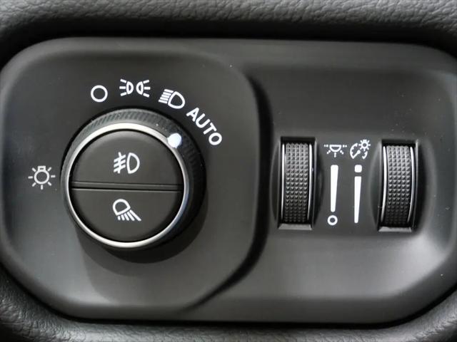 2026 Ram 1500 Big Horn Crew Cab 4x4 64 Box
