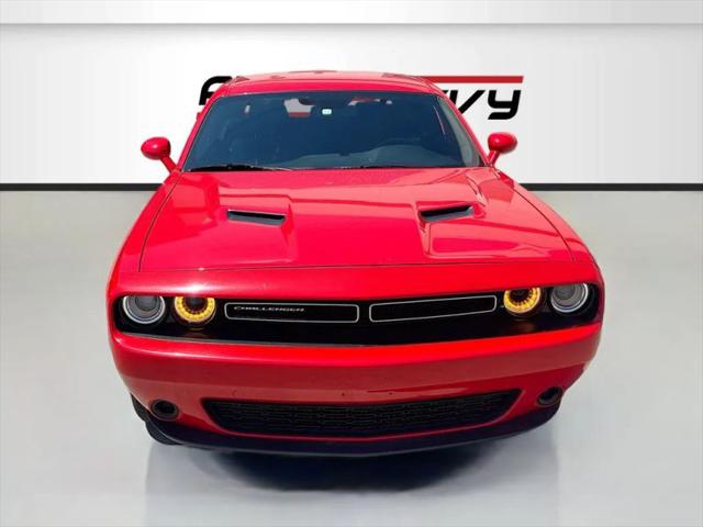 2022 Dodge Challenger SXT