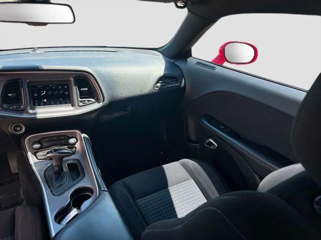 2022 Dodge Challenger SXT