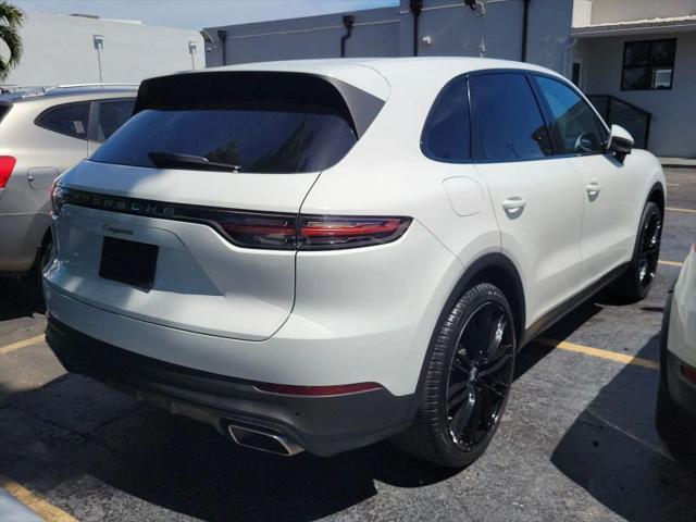 2021 Porsche Cayenne Base