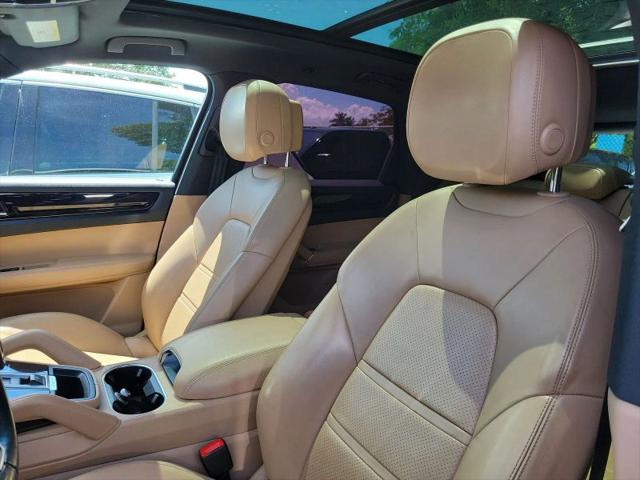 2021 Porsche Cayenne Base