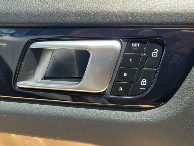 2021 Porsche Cayenne Base