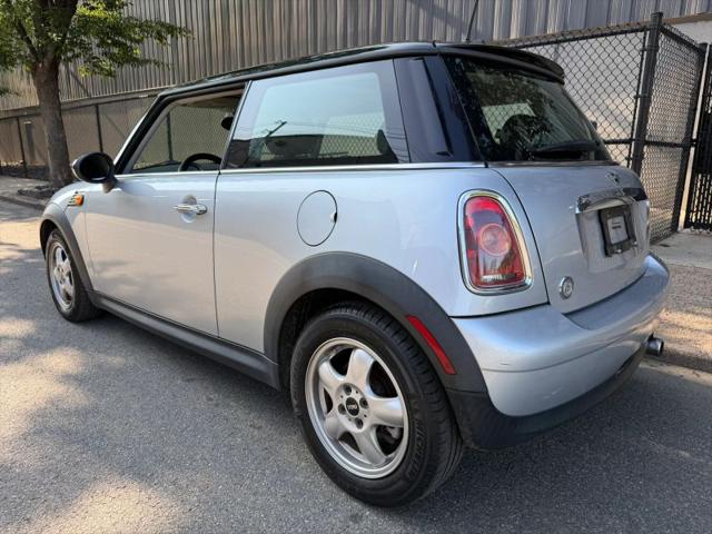 2010 MINI Cooper Cooper