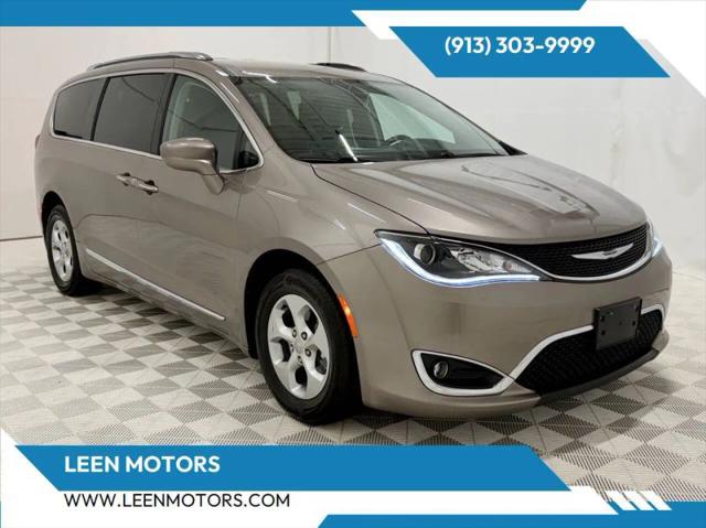 2017 Chrysler Pacifica Touring-L Plus for sale in Merriam, KS