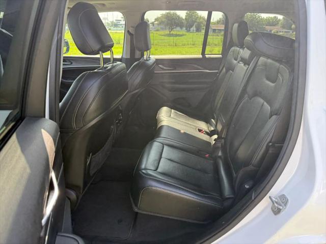 2023 Jeep Grand Cherokee Limited 4x2