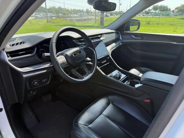 2023 Jeep Grand Cherokee Limited 4x2
