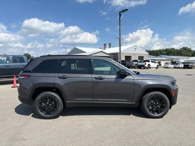 2026 Jeep Grand Cherokee GRAND CHEROKEE LAREDO ALTITUDE 4X4 2026 Jeep Grand Cherokee GRAND CHEROKEE LAREDO ALTITUDE 4X4