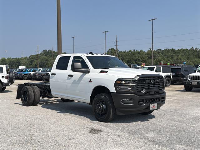 2026 RAM 3500 Chassis RAM 3500 TRADESMAN CREW CAB CHASSIS 4X4 60 CA
