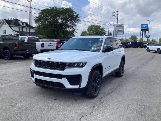 2026 Jeep Grand Cherokee GRAND CHEROKEE LAREDO ALTITUDE 4X4 2026 Jeep Grand Cherokee GRAND CHEROKEE LAREDO ALTITUDE 4X4