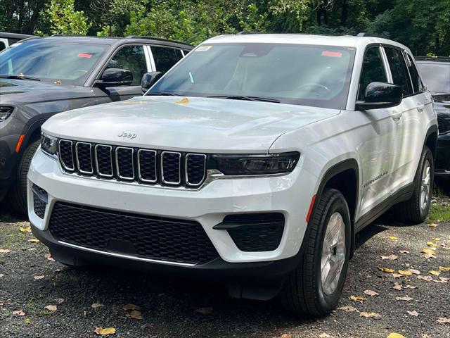 2026 Jeep Grand Cherokee GRAND CHEROKEE LAREDO X 4X4 2026 Jeep Grand Cherokee GRAND CHEROKEE LAREDO X 4X4
