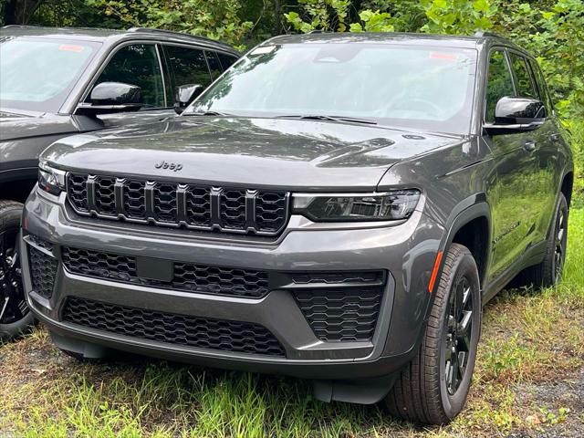 2026 Jeep Grand Cherokee GRAND CHEROKEE LAREDO ALTITUDE 4X4 2026 Jeep Grand Cherokee GRAND CHEROKEE LAREDO ALTITUDE 4X4