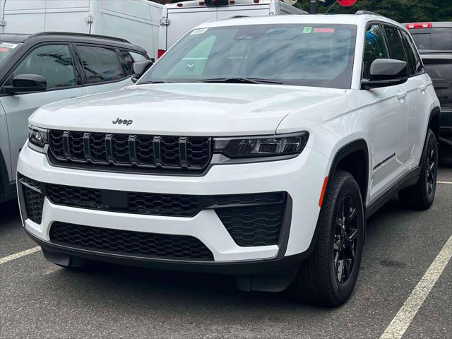 2026 Jeep Grand Cherokee GRAND CHEROKEE LAREDO ALTITUDE 4X4 2026 Jeep Grand Cherokee GRAND CHEROKEE LAREDO ALTITUDE 4X4