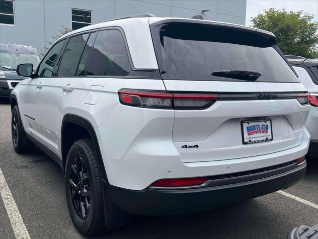 2026 Jeep Grand Cherokee GRAND CHEROKEE LAREDO ALTITUDE 4X4 2026 Jeep Grand Cherokee GRAND CHEROKEE LAREDO ALTITUDE 4X4