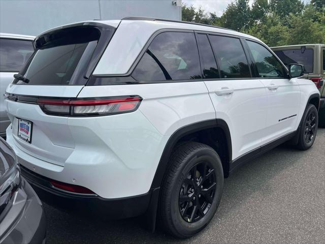 2026 Jeep Grand Cherokee GRAND CHEROKEE LAREDO ALTITUDE 4X4 2026 Jeep Grand Cherokee GRAND CHEROKEE LAREDO ALTITUDE 4X4