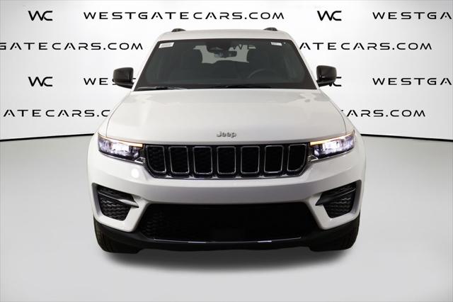 2026 Jeep Grand Cherokee GRAND CHEROKEE LAREDO 4X4